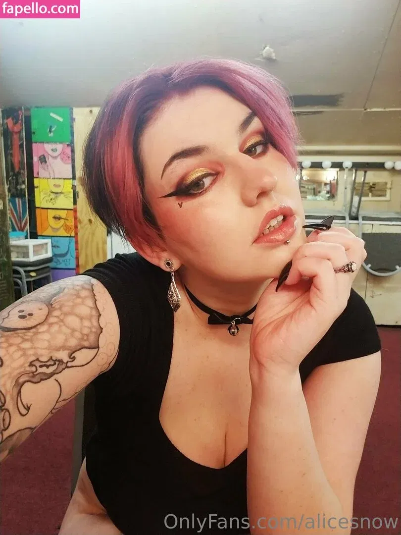 alicesnow / byalicesnow Onlyfans Photo Gallery 