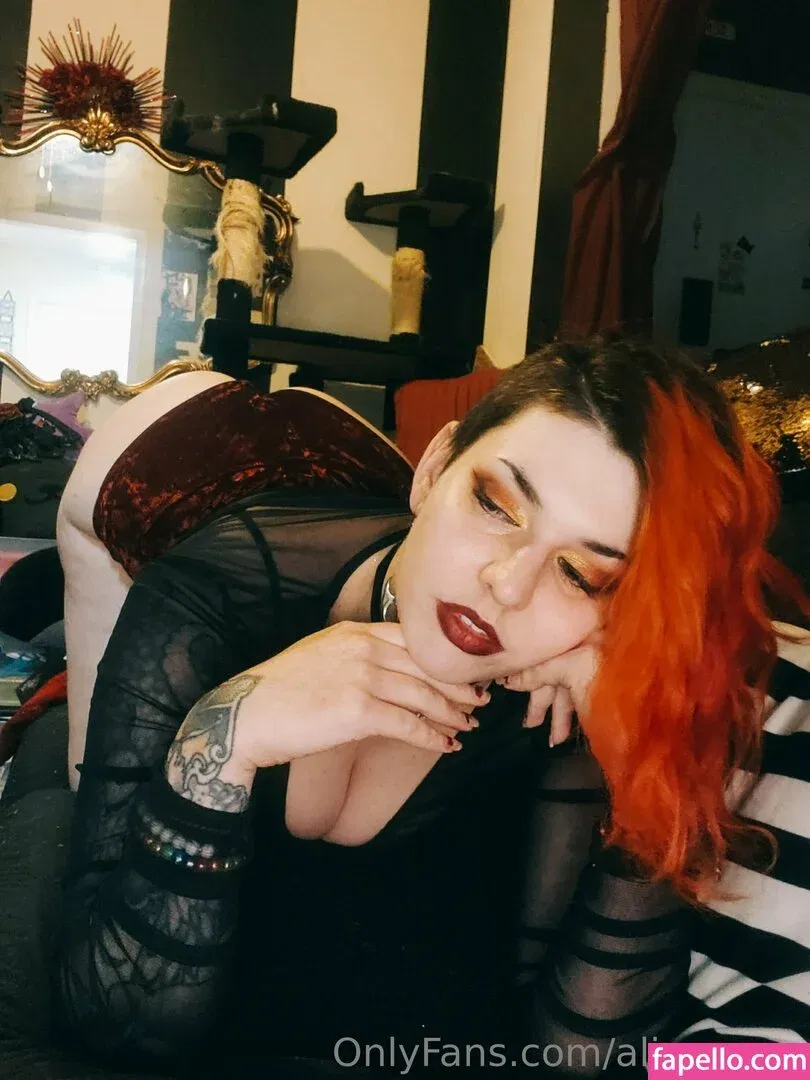 alicesnow / byalicesnow Onlyfans Photo Gallery 