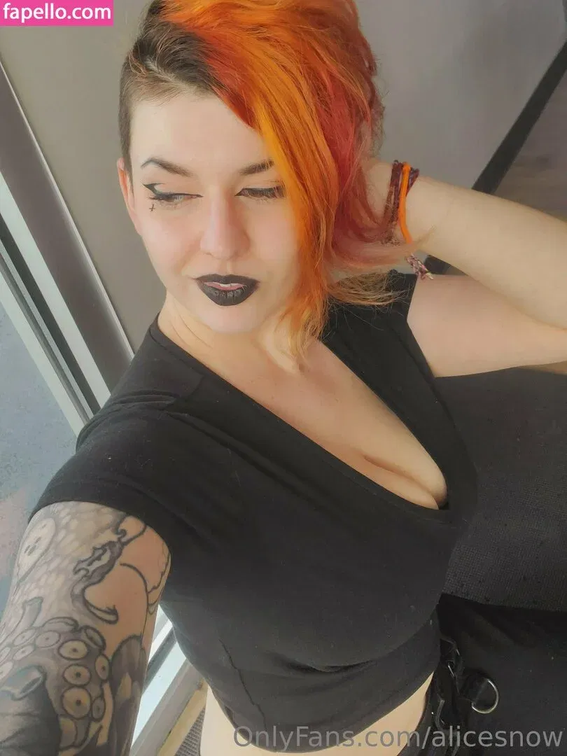 alicesnow / byalicesnow Onlyfans Photo Gallery 