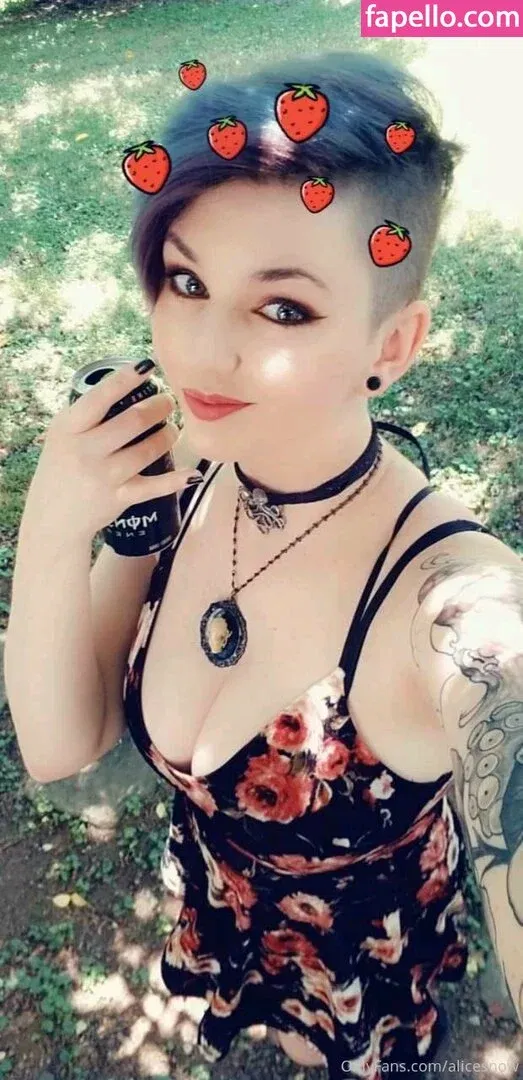 alicesnow / byalicesnow Onlyfans Photo Gallery 