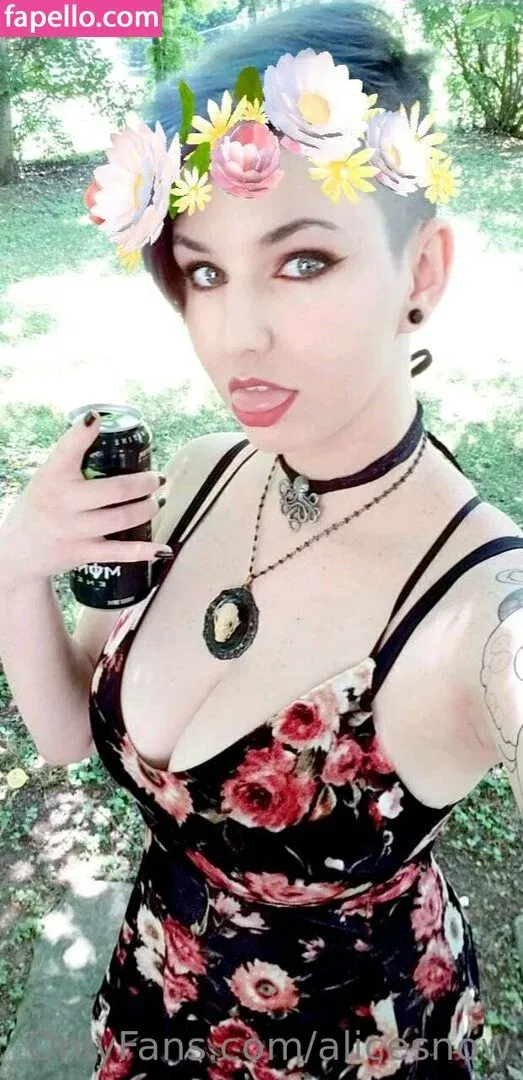 alicesnow / byalicesnow Onlyfans Photo Gallery 