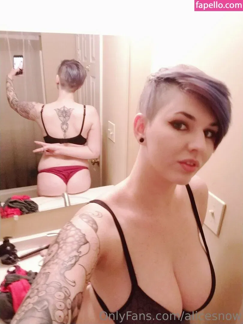 alicesnow / byalicesnow Onlyfans Photo Gallery 