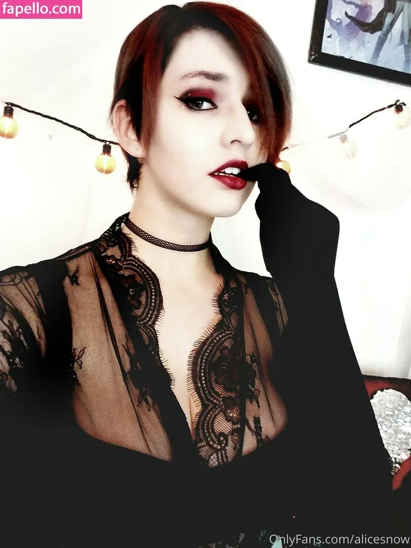 alicesnow / byalicesnow Onlyfans Photo Gallery 
