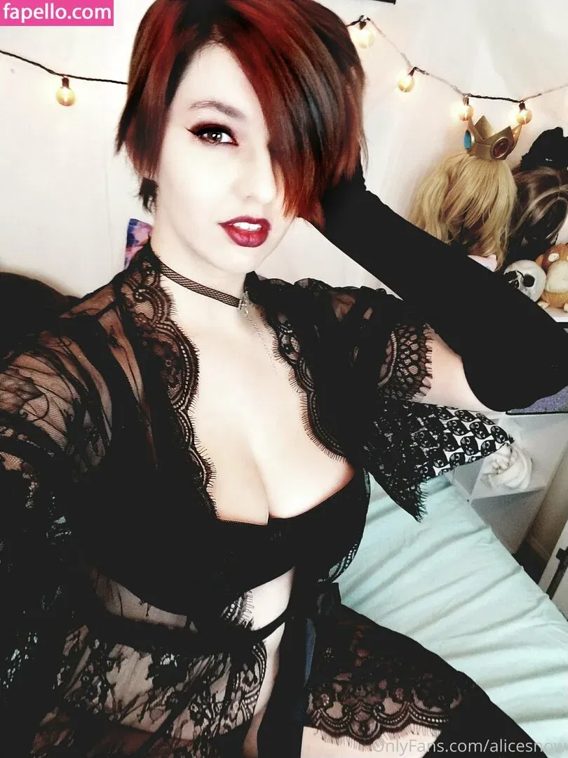 alicesnow / byalicesnow Onlyfans Photo Gallery 