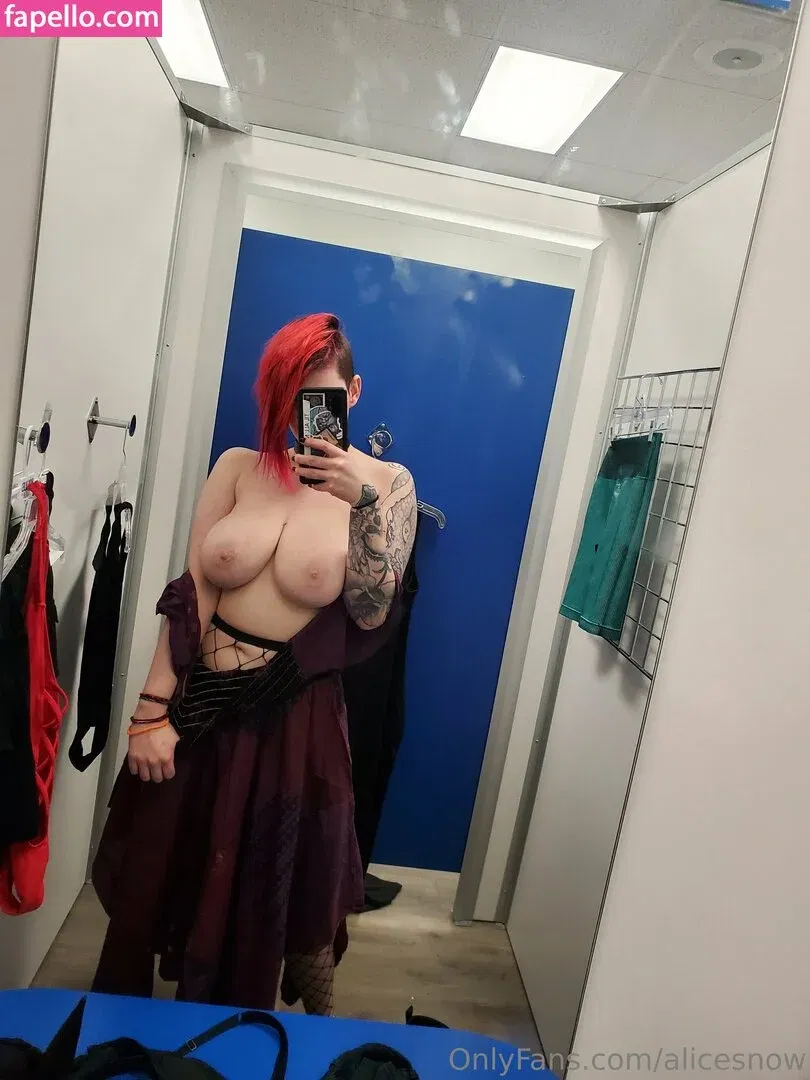 alicesnow / byalicesnow Onlyfans Photo Gallery 