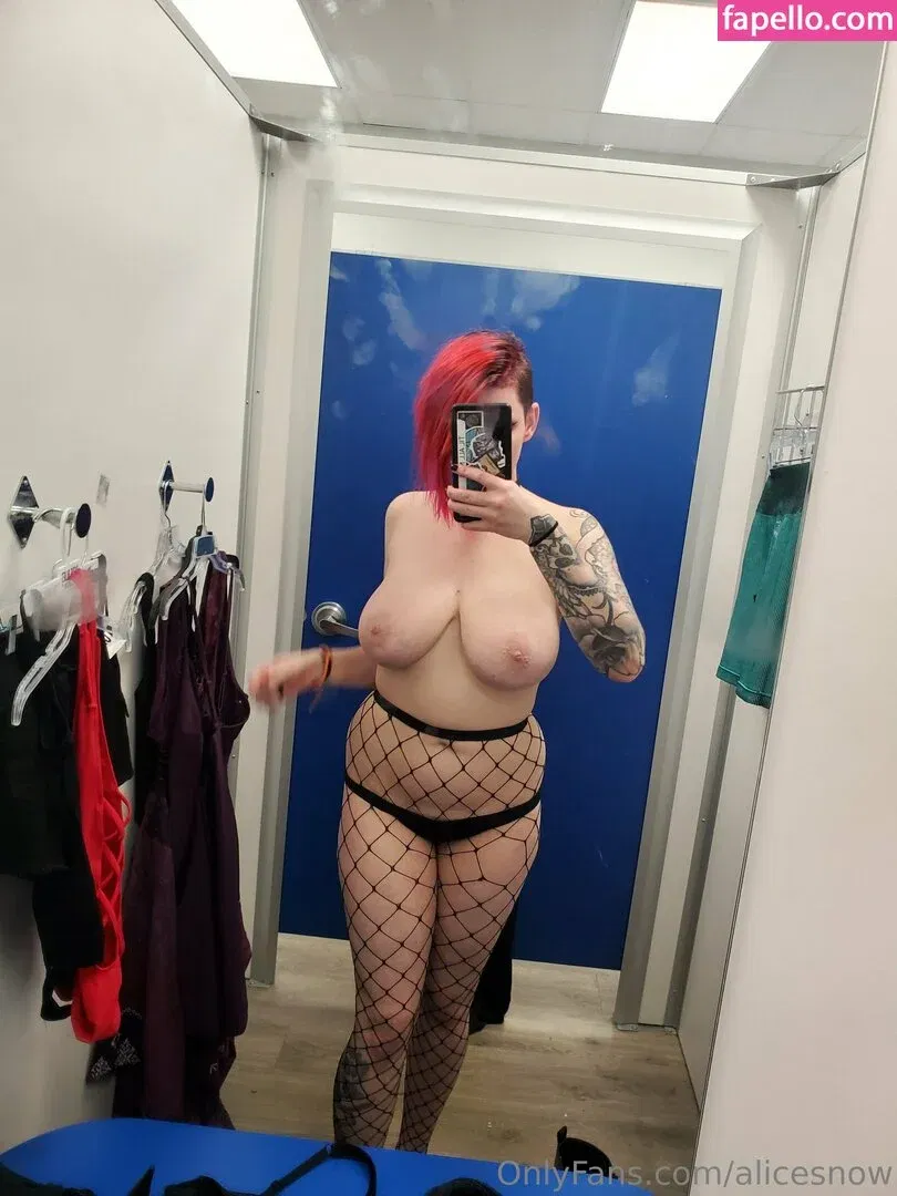alicesnow / byalicesnow Onlyfans Photo Gallery 
