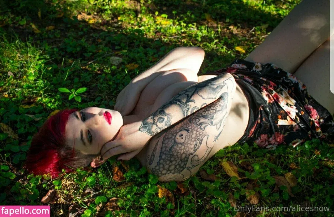 alicesnow / byalicesnow Onlyfans Photo Gallery 