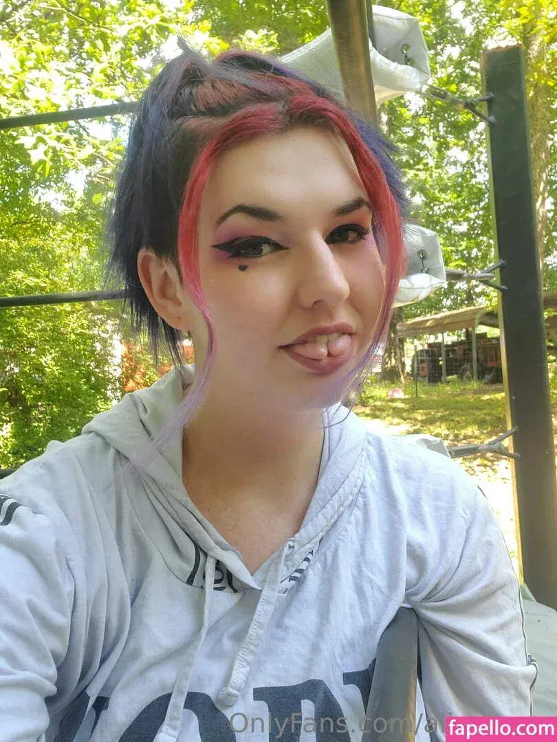 alicesnow / byalicesnow Onlyfans Photo Gallery 