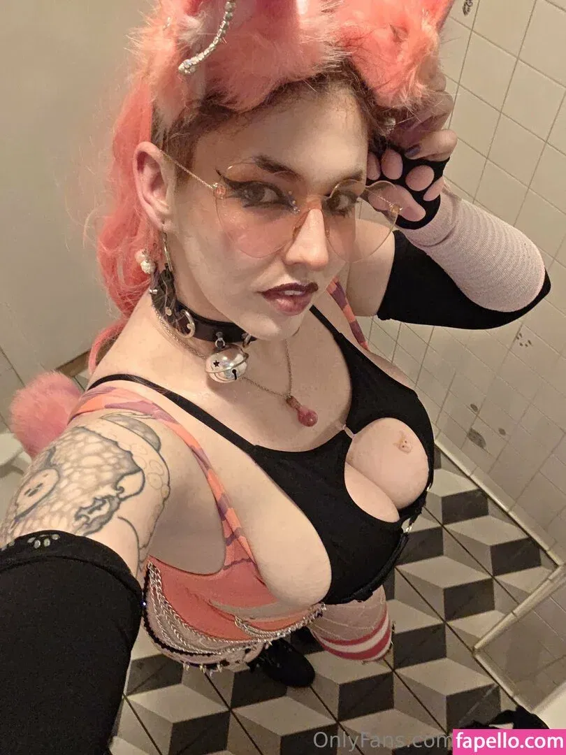 alicesnow / byalicesnow Onlyfans Photo Gallery 