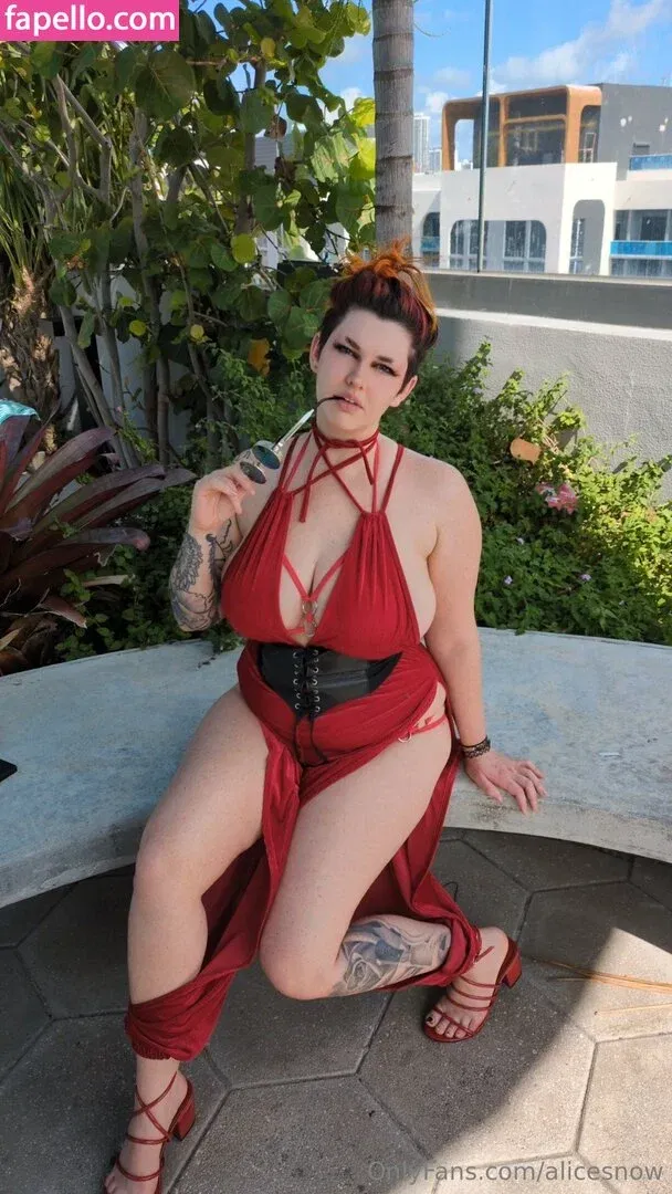 alicesnow / byalicesnow Onlyfans Photo Gallery 