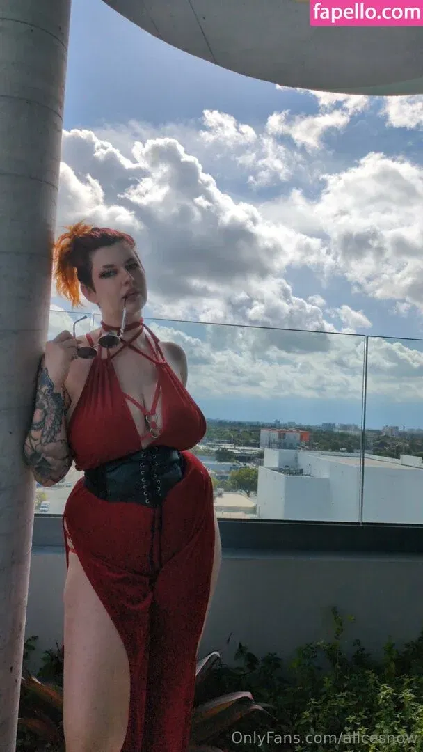 alicesnow / byalicesnow Onlyfans Photo Gallery 