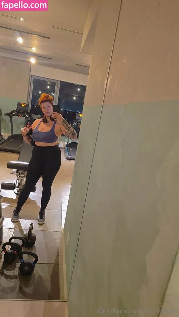 alicesnow / byalicesnow Onlyfans Photo Gallery 