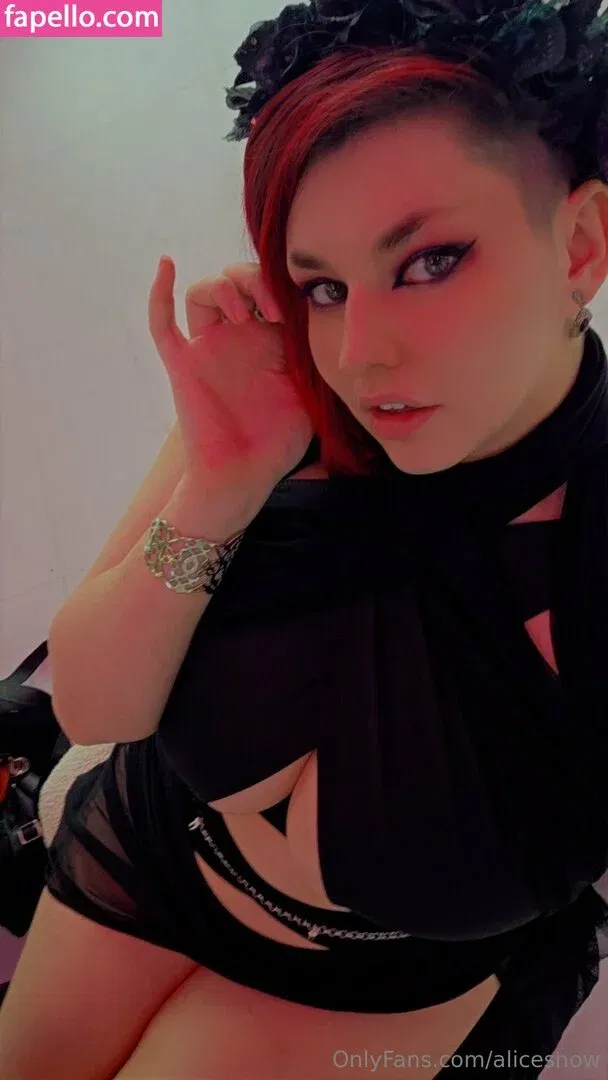 alicesnow / byalicesnow Onlyfans Photo Gallery 