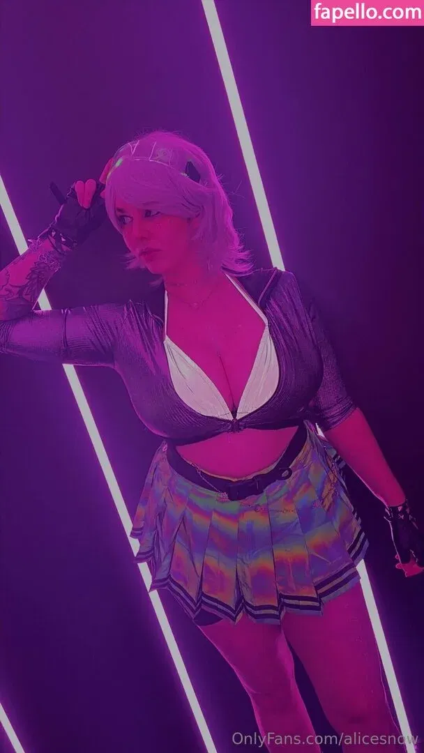 alicesnow / byalicesnow Onlyfans Photo Gallery 