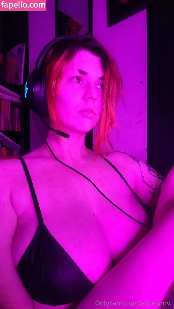 alicesnow / byalicesnow Onlyfans Photo Gallery 