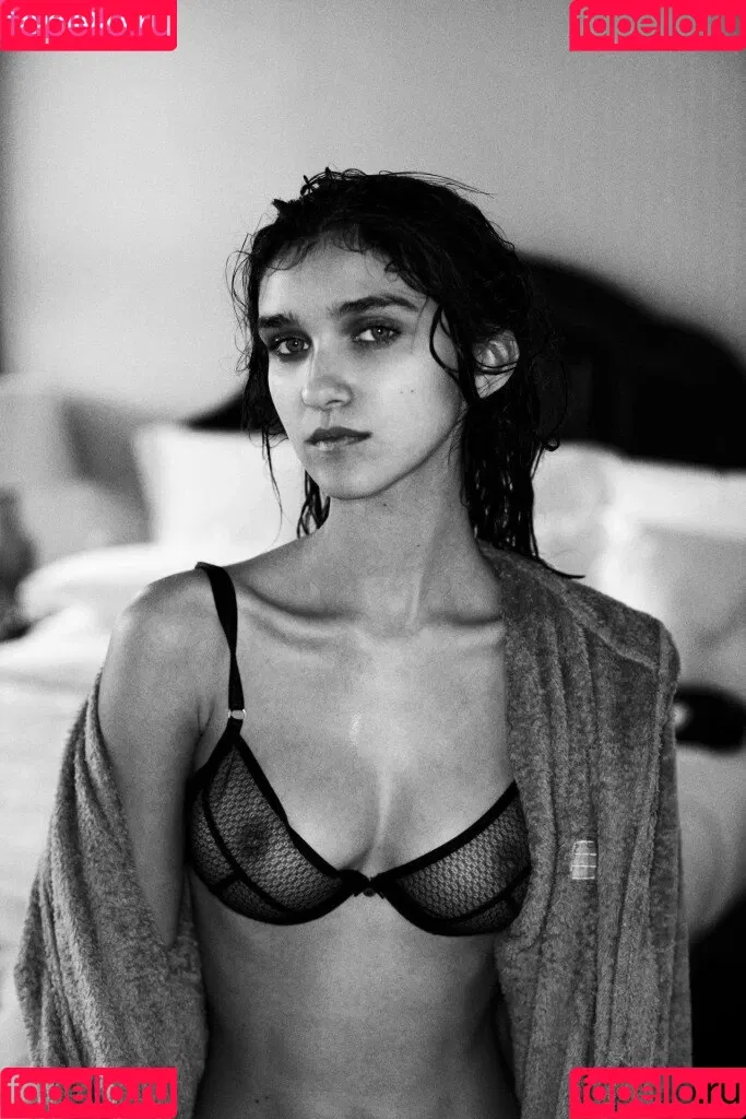 Paula Bulczynska / SPRING STUDIO 봄 / kpop.studio.bom / studiobom Onlyfans Photo Gallery 