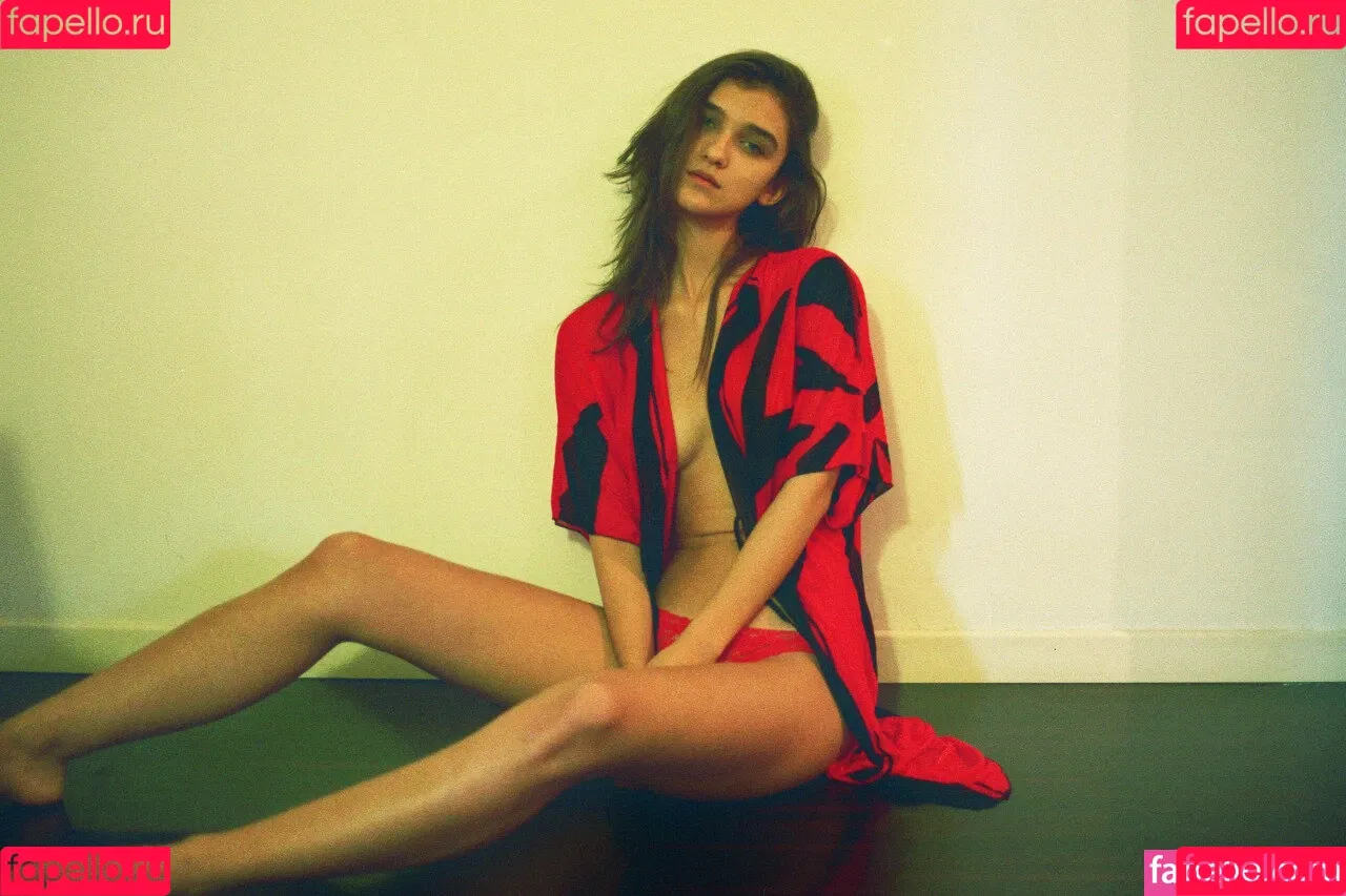 Paula Bulczynska / SPRING STUDIO 봄 / kpop.studio.bom / studiobom Onlyfans Photo Gallery 