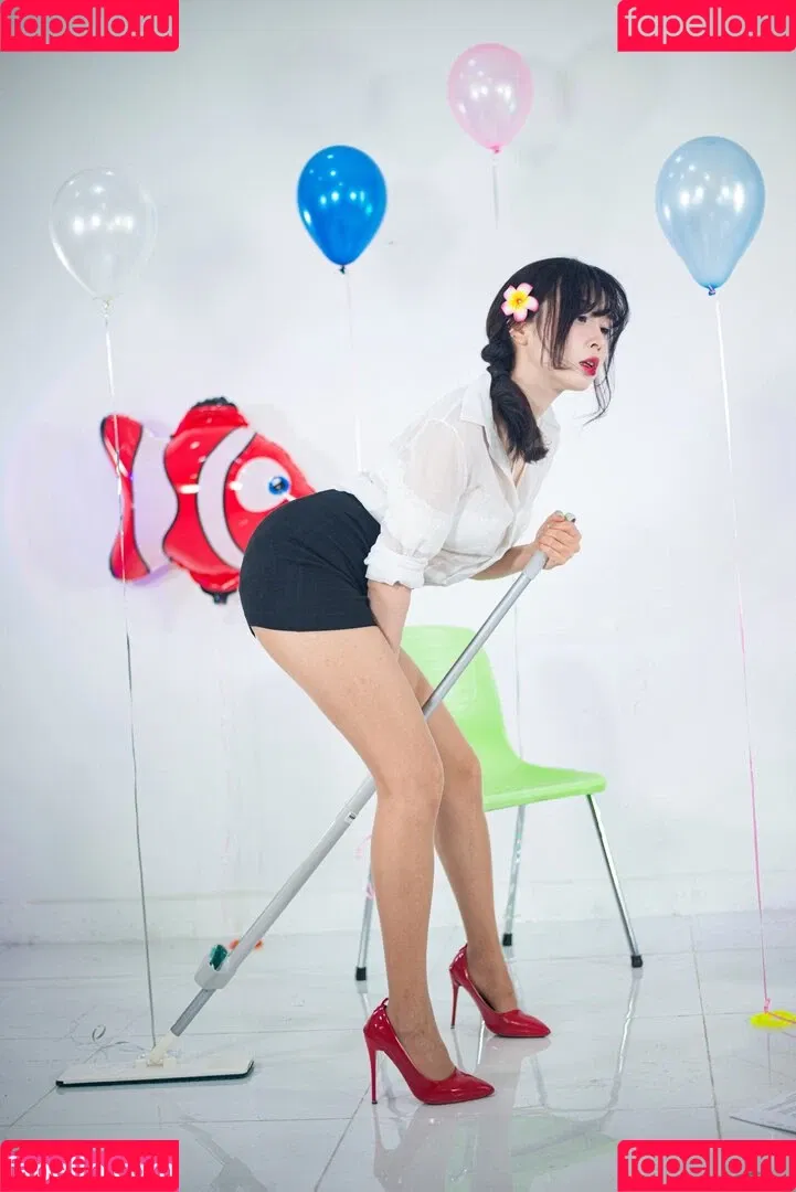 Paula Bulczynska / SPRING STUDIO 봄 / kpop.studio.bom / studiobom Onlyfans Photo Gallery 