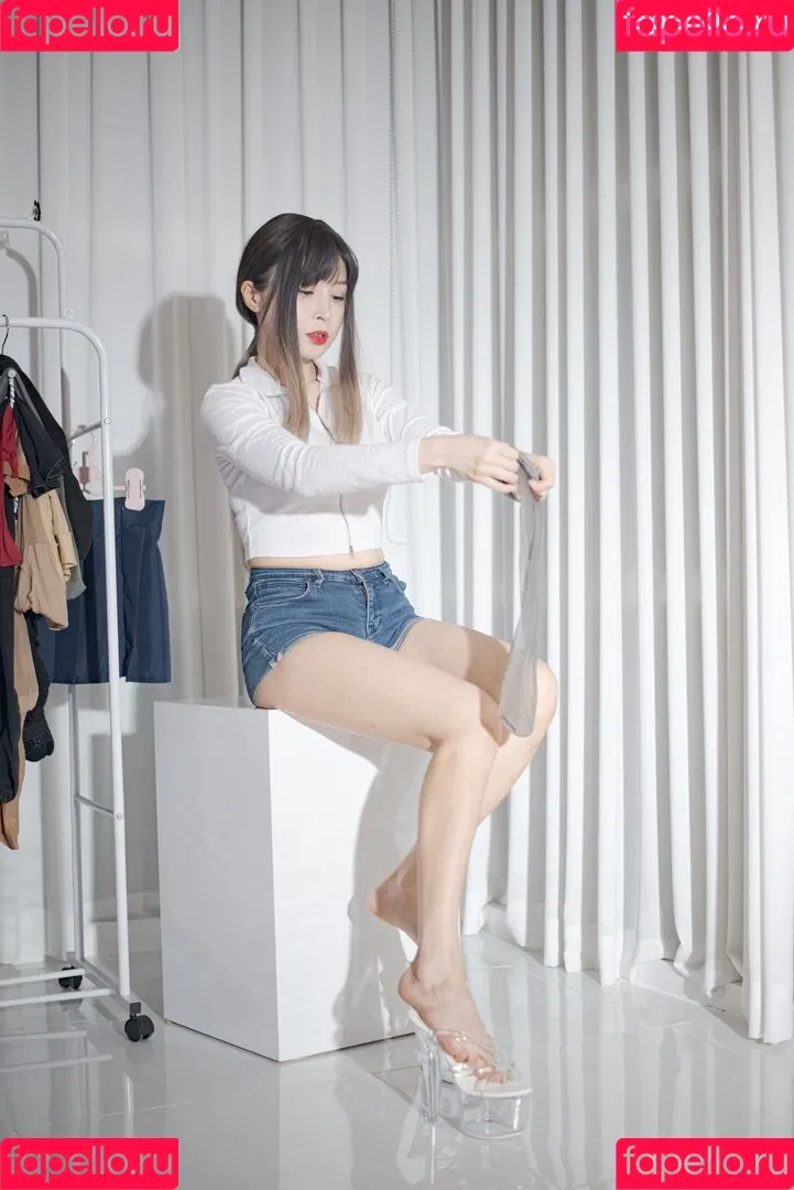 Paula Bulczynska / SPRING STUDIO 봄 / kpop.studio.bom / studiobom Onlyfans Photo Gallery 