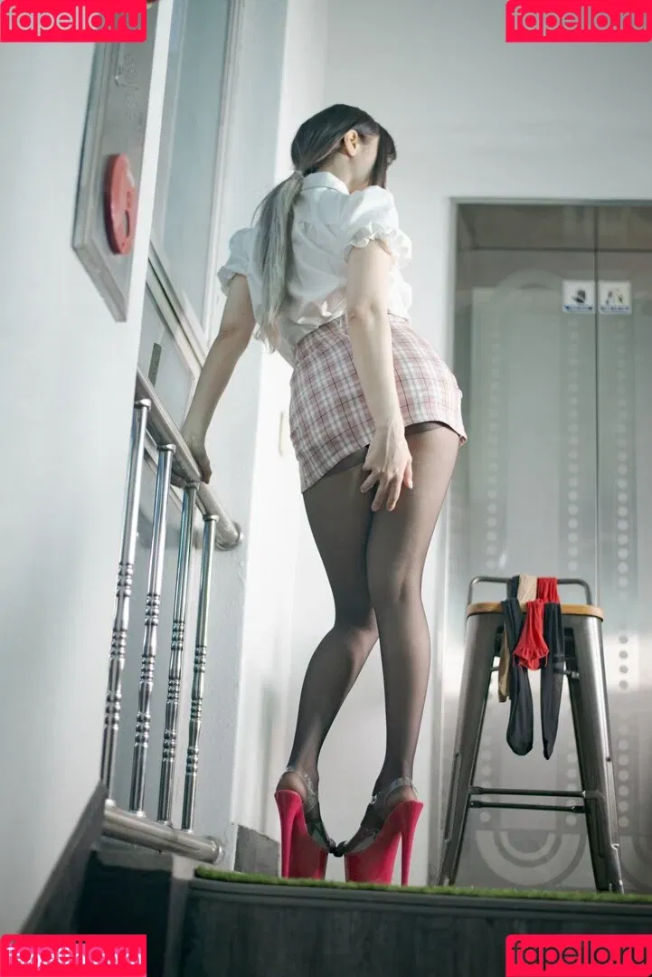 Paula Bulczynska / SPRING STUDIO 봄 / kpop.studio.bom / studiobom Onlyfans Photo Gallery 