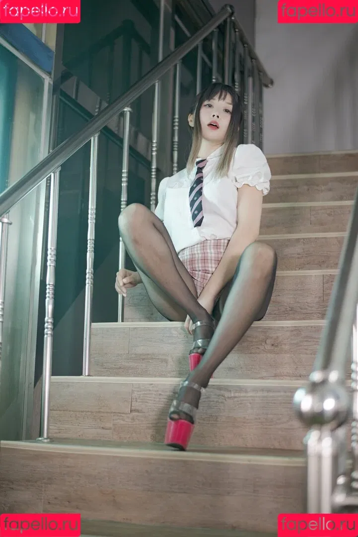 Paula Bulczynska / SPRING STUDIO 봄 / kpop.studio.bom / studiobom Onlyfans Photo Gallery 