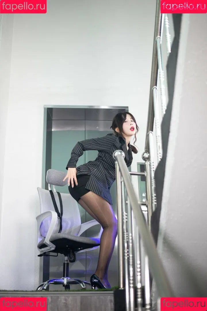 Paula Bulczynska / SPRING STUDIO 봄 / kpop.studio.bom / studiobom Onlyfans Photo Gallery 