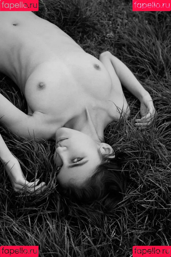 Paula Bulczynska / SPRING STUDIO 봄 / kpop.studio.bom / studiobom Onlyfans Photo Gallery 