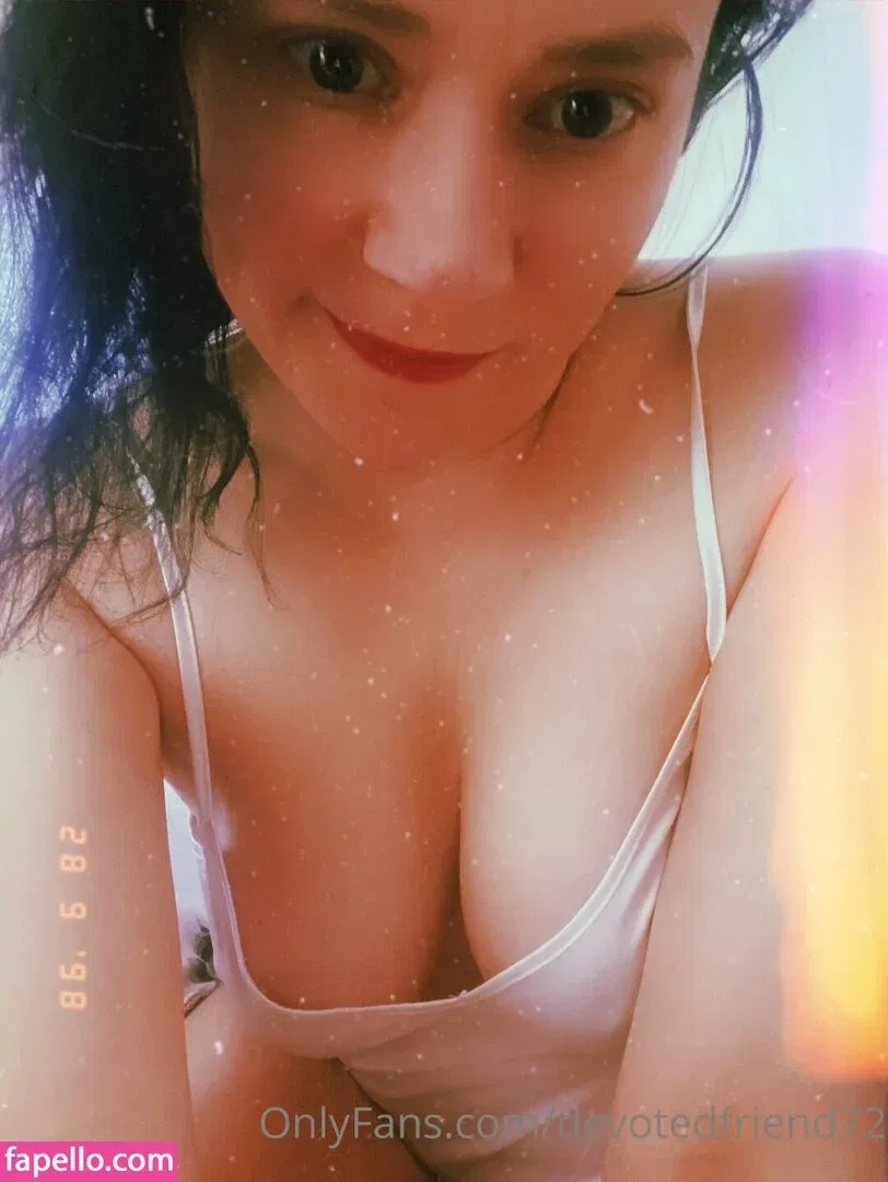 devotedfriend72 Onlyfans Photo Gallery 