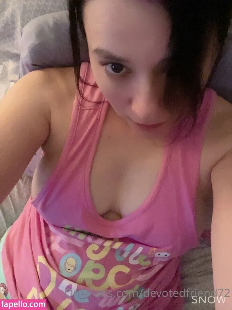 devotedfriend72 Onlyfans Photo Gallery 