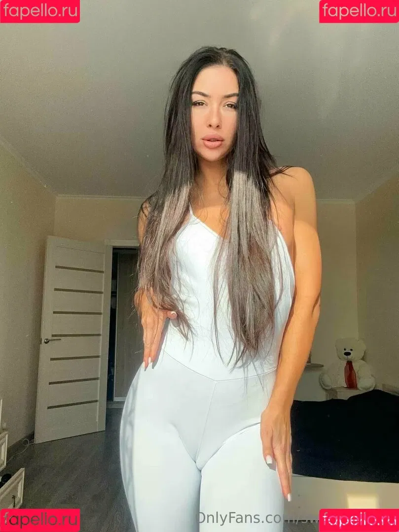 Terri7 / sweetie_terri / sweetieirieofficial Onlyfans Photo Gallery 