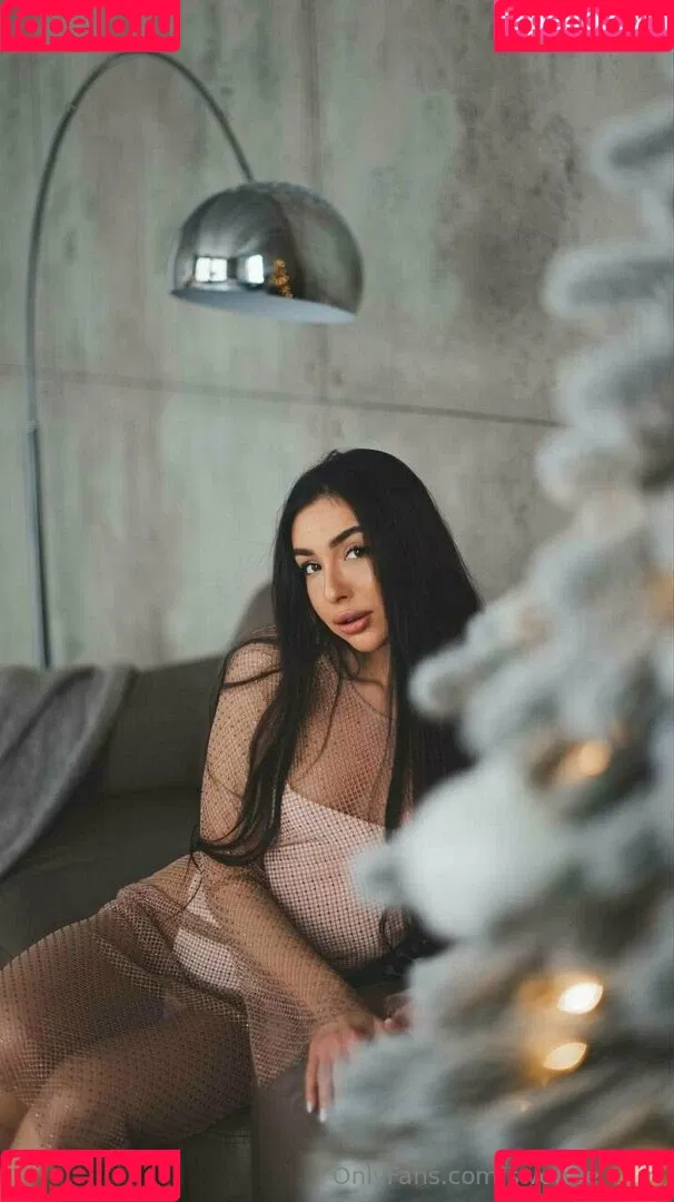 Terri7 / sweetie_terri / sweetieirieofficial Onlyfans Photo Gallery 