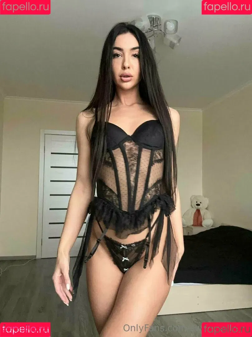 Terri7 / sweetie_terri / sweetieirieofficial Onlyfans Photo Gallery 