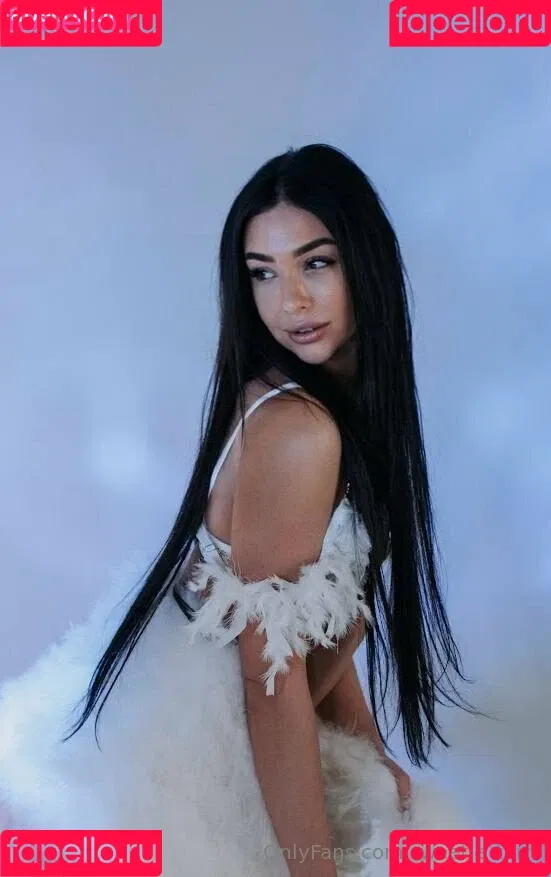 Terri7 / sweetie_terri / sweetieirieofficial Onlyfans Photo Gallery 