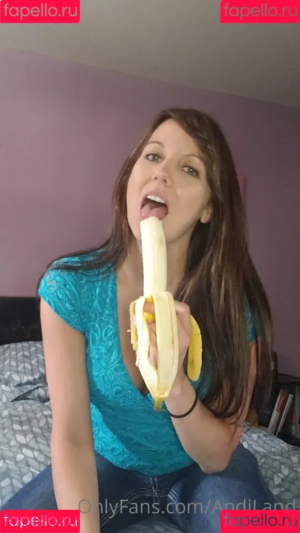 Andi Land / andiland / land8576 / therealandiland Onlyfans Photo Gallery 