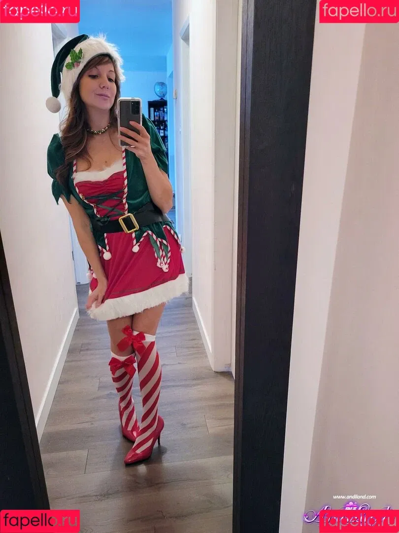 Andi Land / andiland / land8576 / therealandiland Onlyfans Photo Gallery 