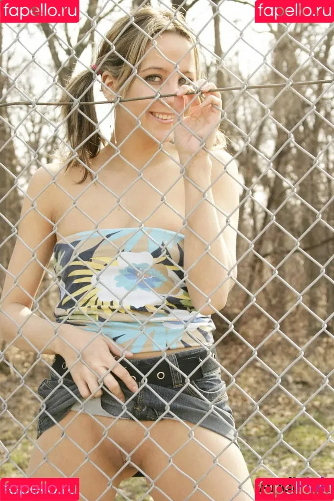 Andi Land / andiland / land8576 / therealandiland Onlyfans Photo Gallery 