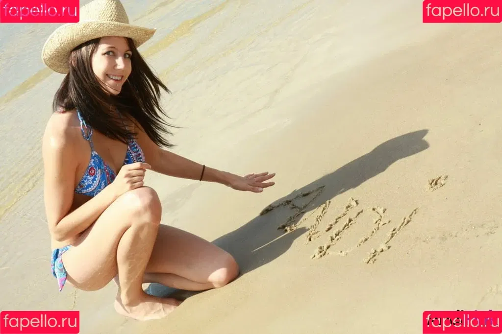 Andi Land / andiland / land8576 / therealandiland Onlyfans Photo Gallery 