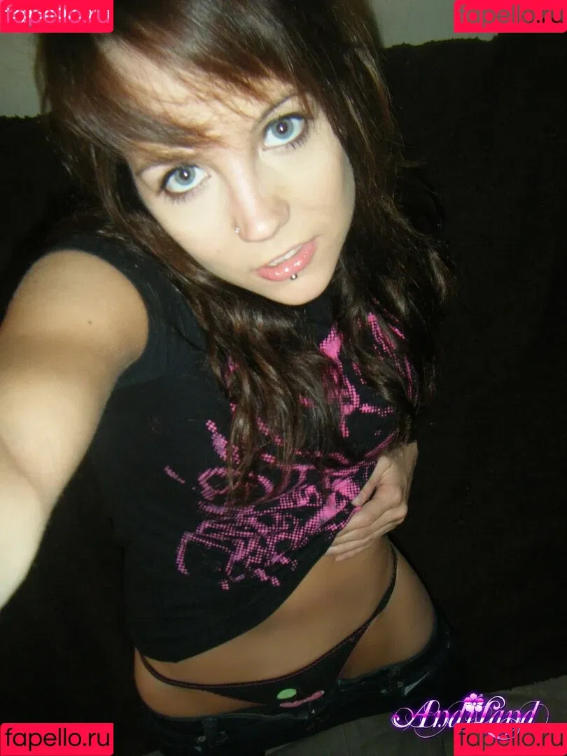 Andi Land / andiland / land8576 / therealandiland Onlyfans Photo Gallery 