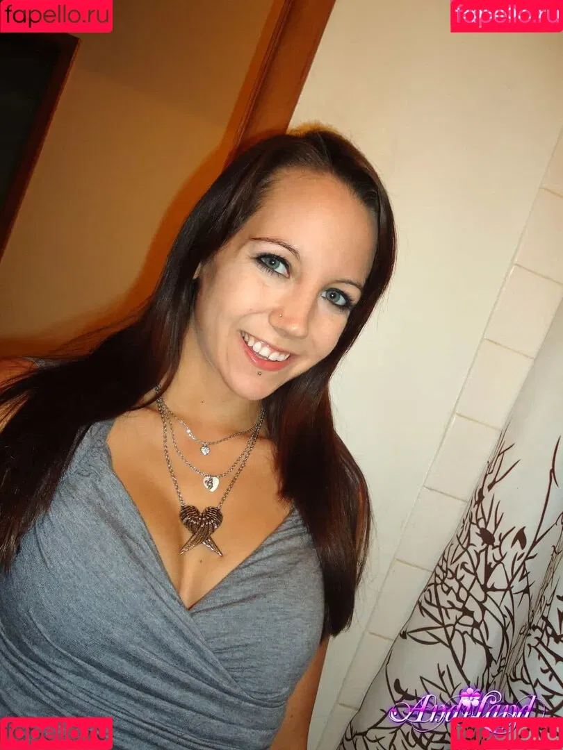 Andi Land / andiland / land8576 / therealandiland Onlyfans Photo Gallery 
