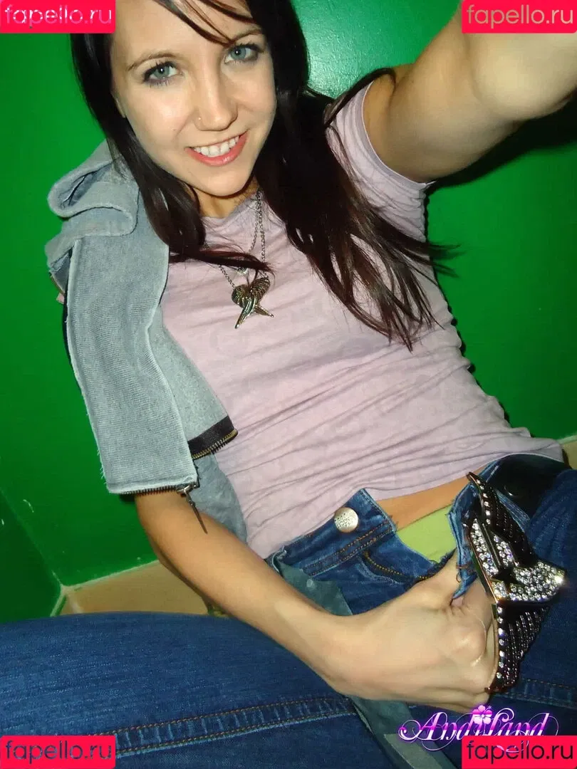 Andi Land / andiland / land8576 / therealandiland Onlyfans Photo Gallery 