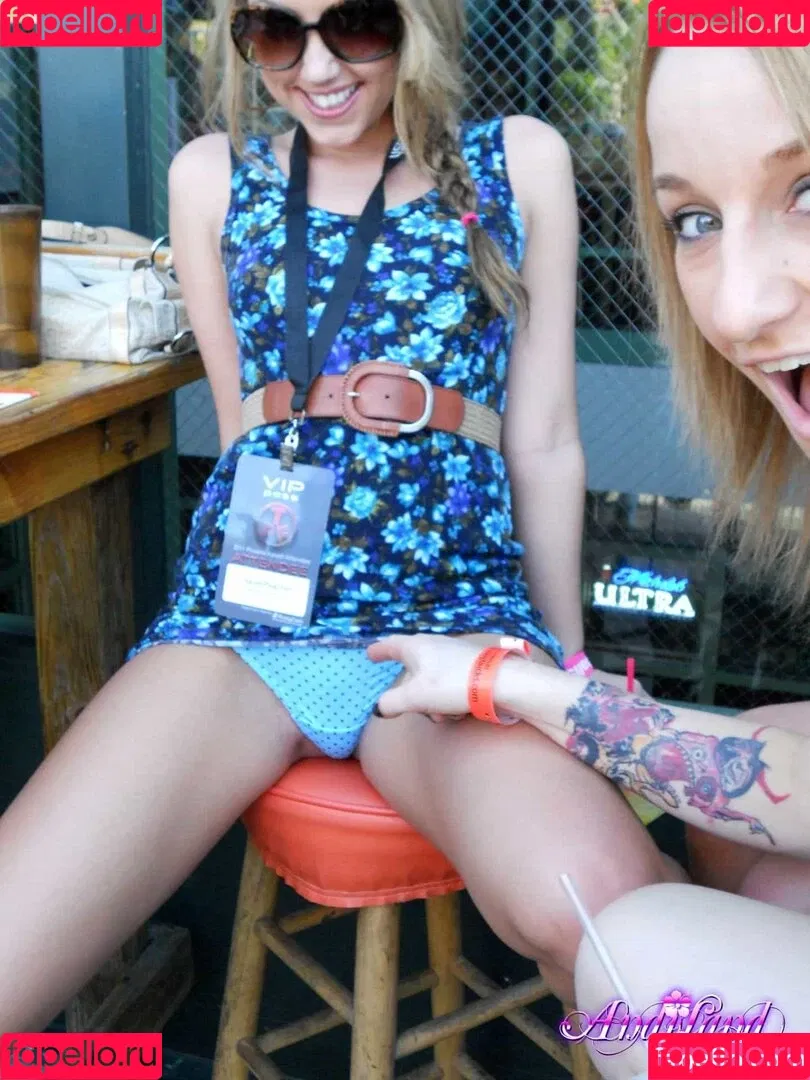 Andi Land / andiland / land8576 / therealandiland Onlyfans Photo Gallery 