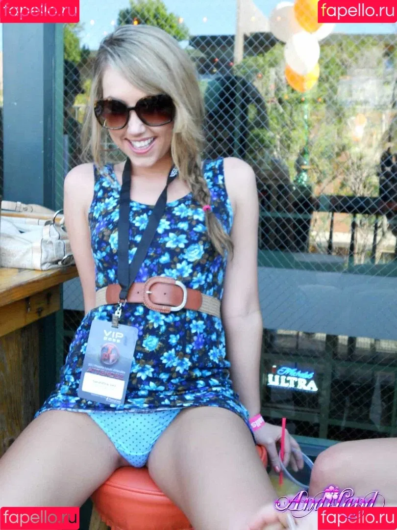 Andi Land / andiland / land8576 / therealandiland Onlyfans Photo Gallery 