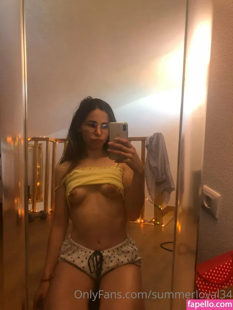 onlyariiiii / summerloyal34 Onlyfans Photo Gallery 