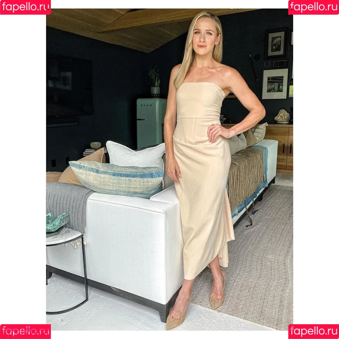 Shantel VanSanten / therealshantel Onlyfans Photo Gallery 