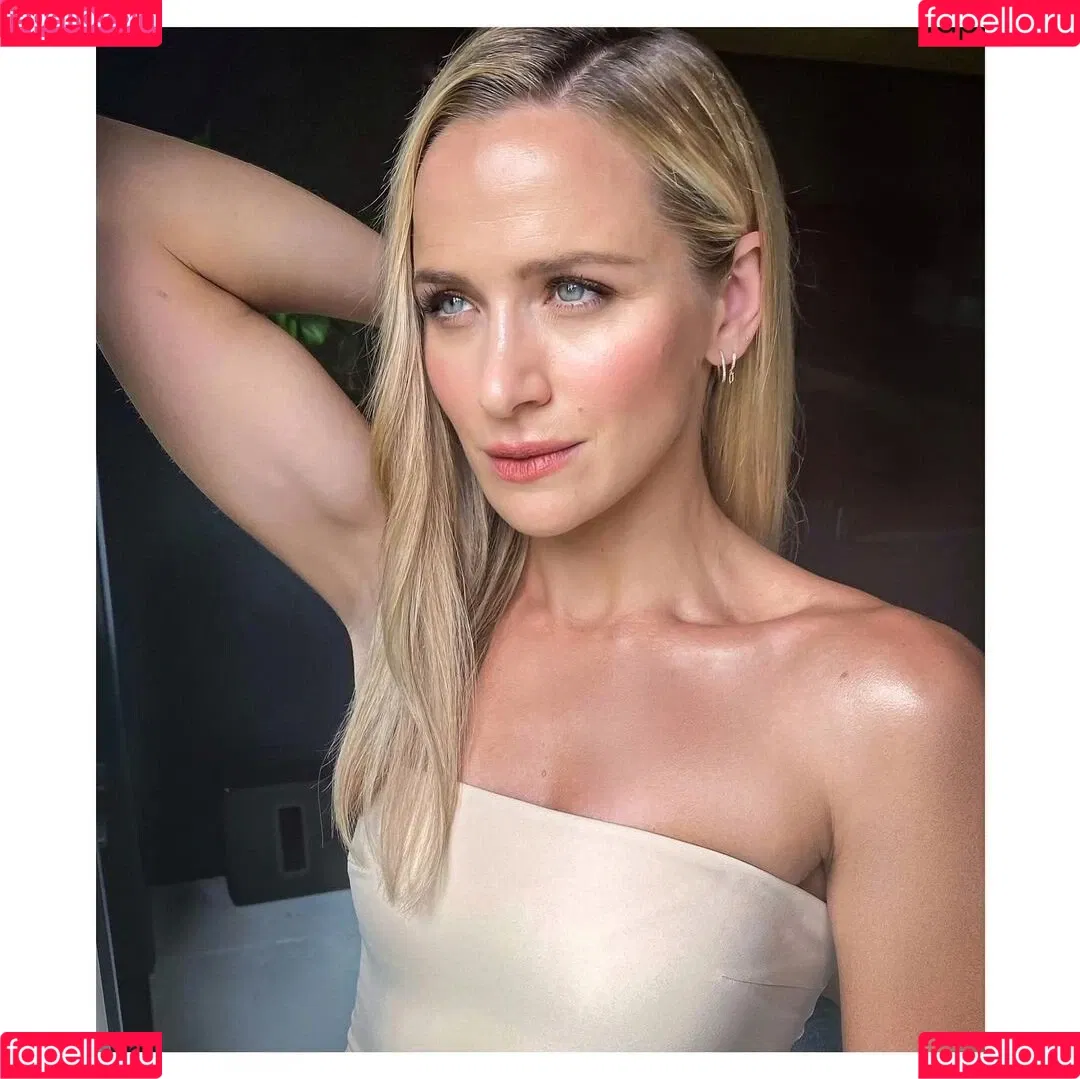 Shantel VanSanten / therealshantel Onlyfans Photo Gallery 