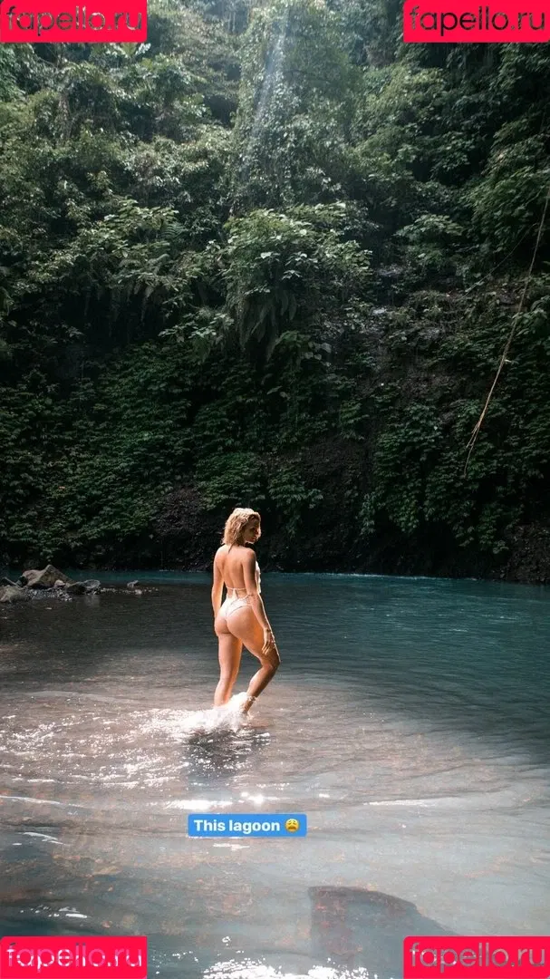Shantel VanSanten / therealshantel Onlyfans Photo Gallery 