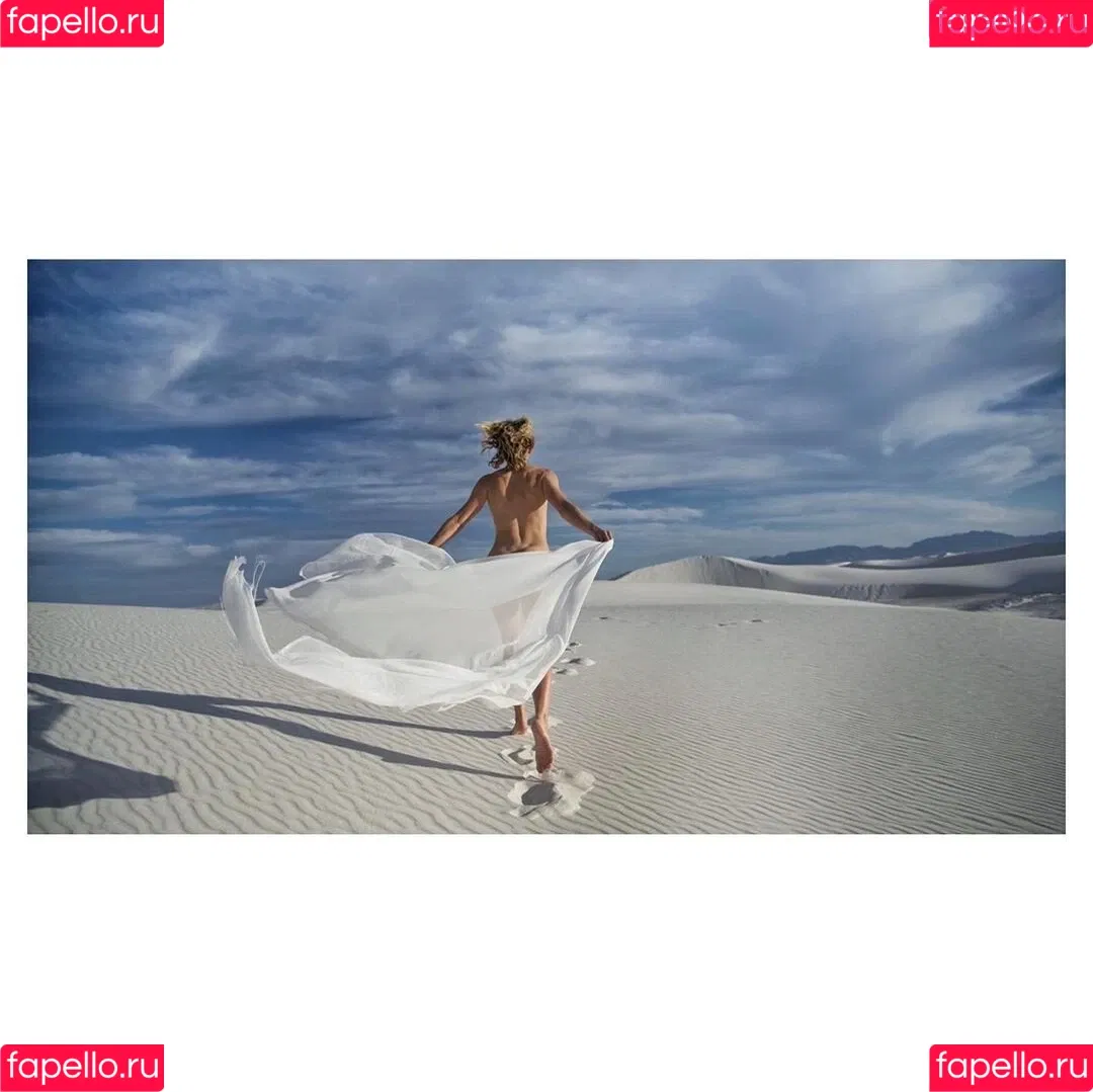 Shantel VanSanten / therealshantel Onlyfans Photo Gallery 