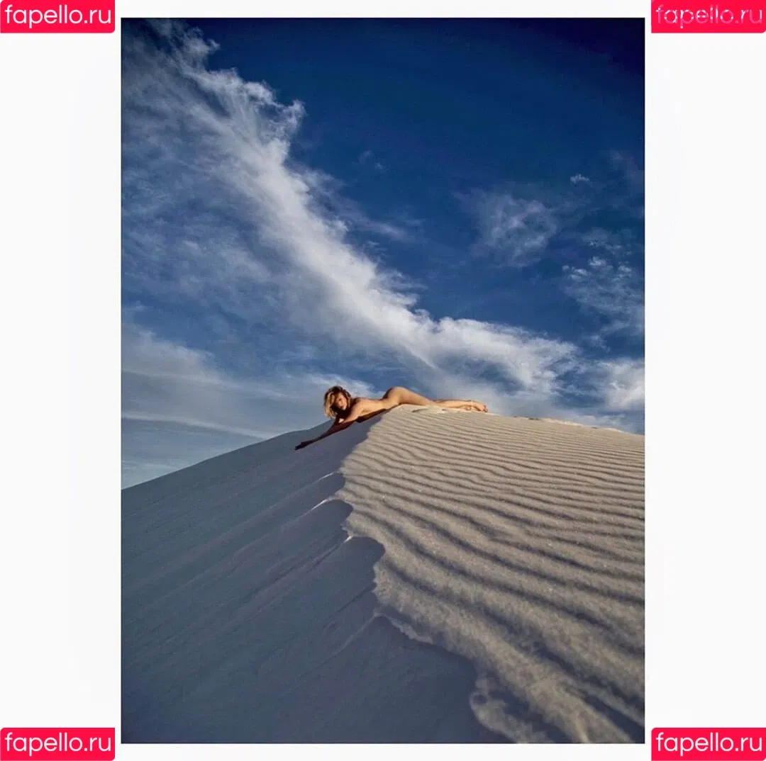 Shantel VanSanten / therealshantel Onlyfans Photo Gallery 