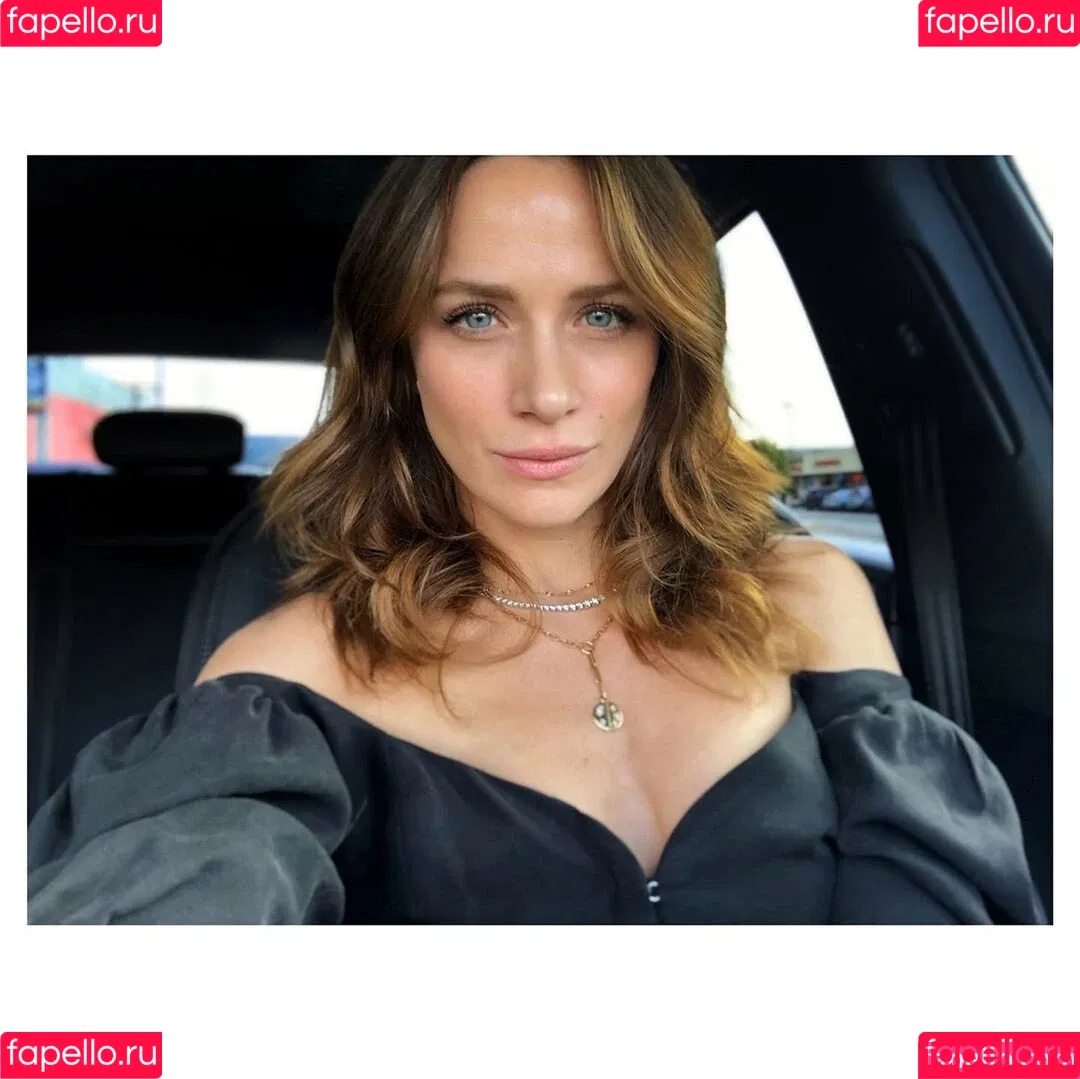 Shantel VanSanten / therealshantel Onlyfans Photo Gallery 