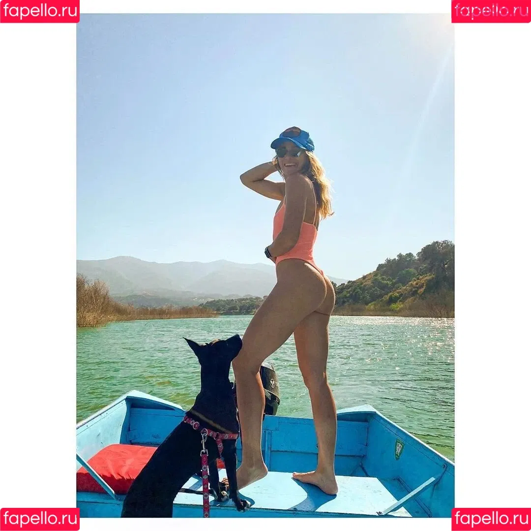 Shantel VanSanten / therealshantel Onlyfans Photo Gallery 